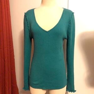 Chelsea 28 Green sweater Size XL